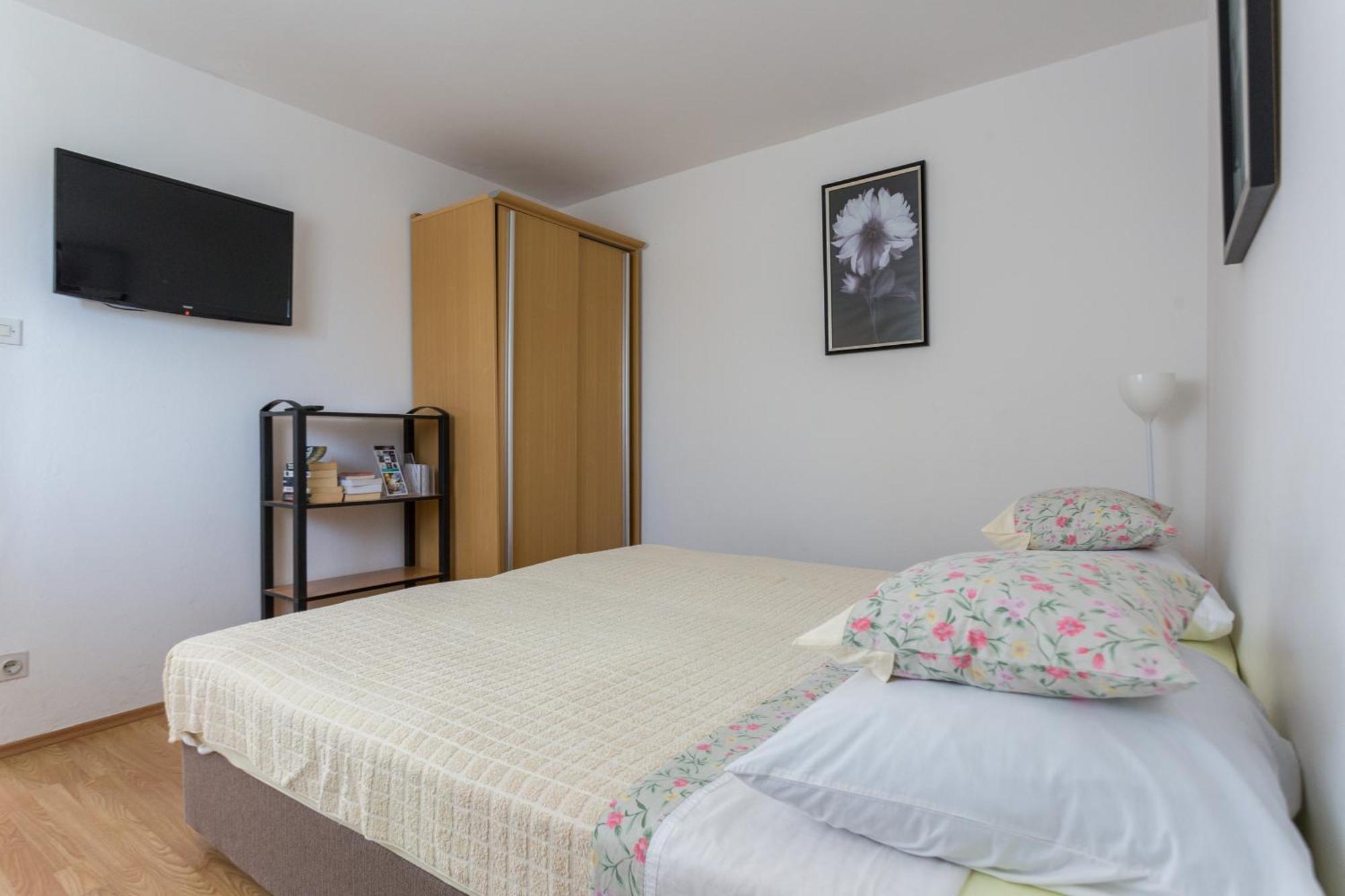 Ivano Apartment *